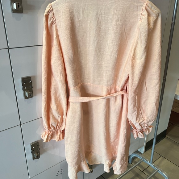 Summer apricot dress - Picture 4 of 6